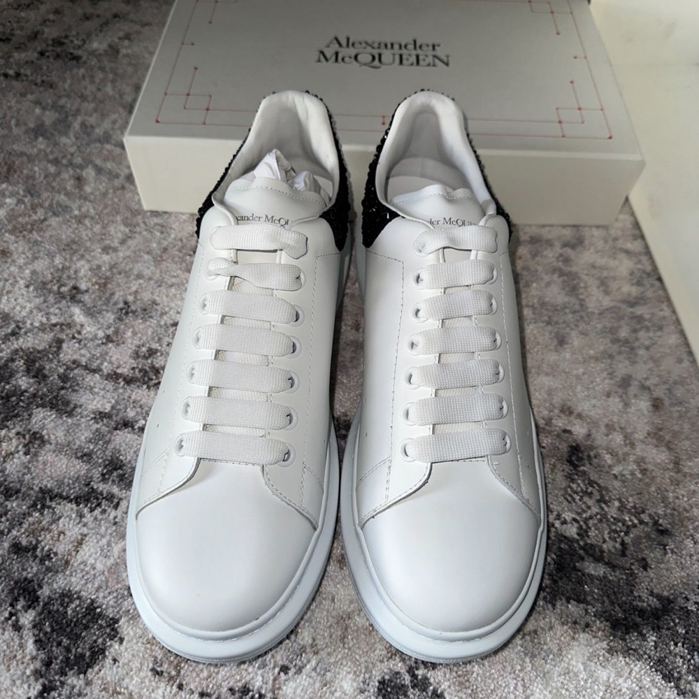 Alexander McQueens size 12 US brand new authentic